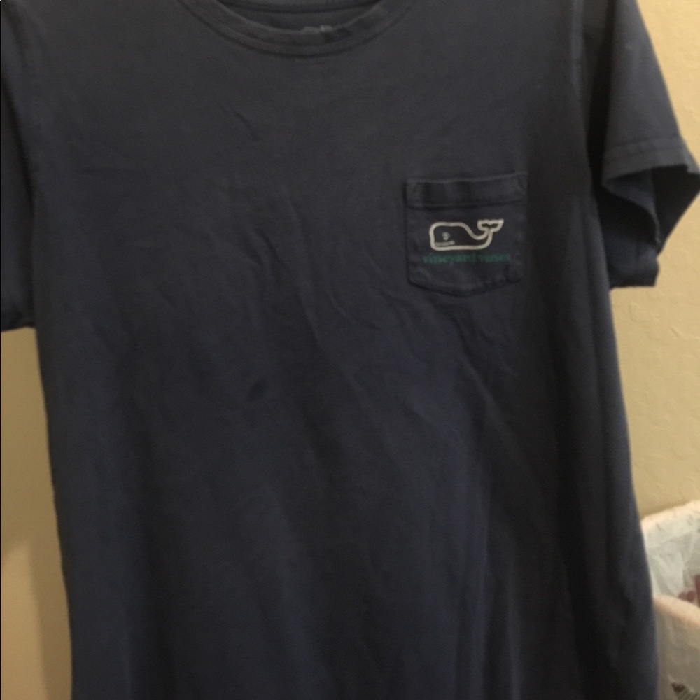 Vineyard Vines T-shirt